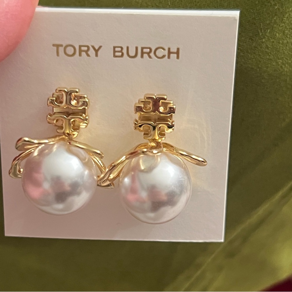 Tory Burch moon dance Gold and White Pearl Earrings